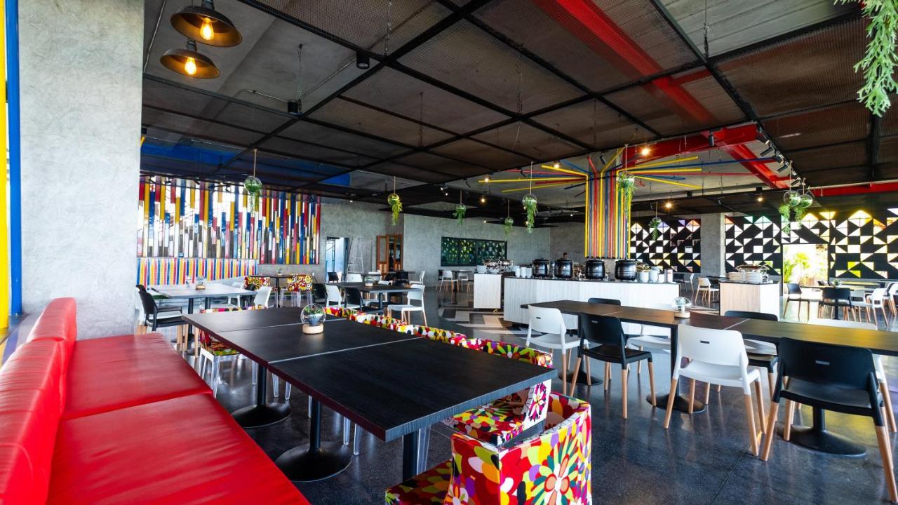 Play Phala Beach Rayong Ban Chang  Exterior photo