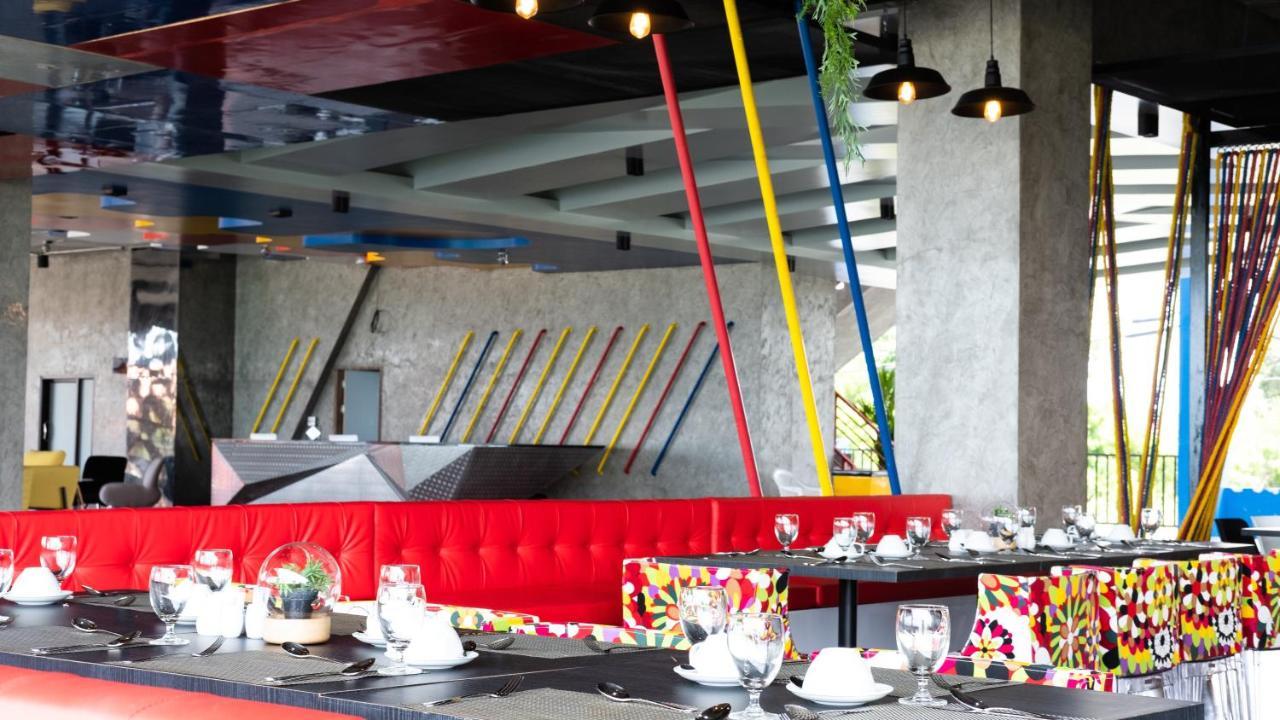 Play Phala Beach Rayong Ban Chang  Exterior photo